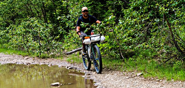 Kanadan Brittiläistä Kolumbiaa pidetään laajalti maastopyöräilyn mekkana. Hyvät Bike Parkit löytyy mm. Whistleristä ja Ferniestä.