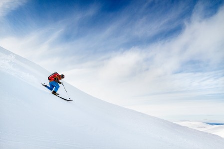 Pallaksen puuttomat tunturit ovat kuin luotu telemark-hiihtäjiä varten.