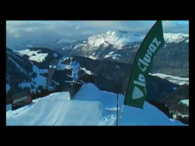 Ranskan La Clusaz on monipuolinen hiihtokeskus, joka mieltyy toisinaan lähinnä lapsiperheiden kohteeksi. Alueelta löytyy kuitenkin laadukkaat snow parkit Manigodista ja Crêt du Loupista.