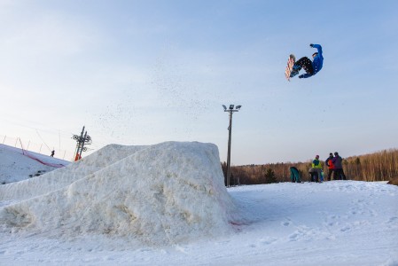 Talman snow parkin jättigäbissä nähtyä loppukeväällä 2014