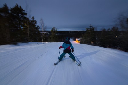 Lapsilla yksi laskettelupäivän kohokohdista on käynti munkki-kaakaolla. Meri-Teijon kahvila on pysähdykselle sopivasti laskun puolivälissä.