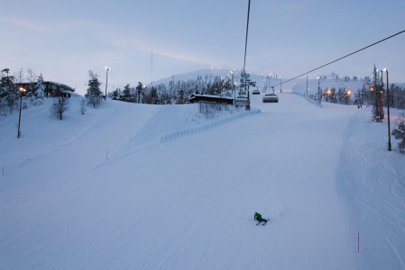 Pyhän Polar- ja Palander-rinteet ovat kummatkin sopivan haastavia ja eloisasti kumpuilevia. Molemmat on helppo nimetä Suomen top 10-rinteiden joukkoon.