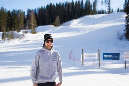 23-vuotiaana Pääskyvuoren hiihtokeskuksen yrittäjäksi ryhtynyt Petri Valkama oli Suomen todennäköisesti nuorin hiihtokeskusyrittäjä.