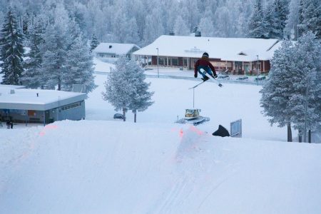 Ounasvaaran parkissa on sopivat boksit isoja sekä pieniä ilmoja ja trikkejä varten.