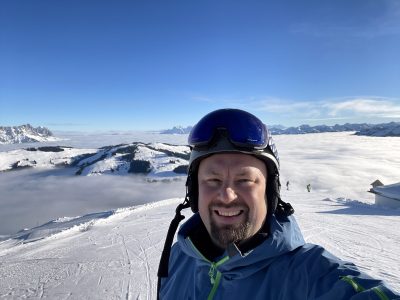 Alpeilla on usein loistavat laskukelit jo joulukuun puolivälissä, vaikka silloin Suomesta reissuun harvemmin lähdetäänkin. Vaikka Söll sijaitsee matalalla, takaa se lumivarmuuden kattavalla lumitykkiverkostolla.