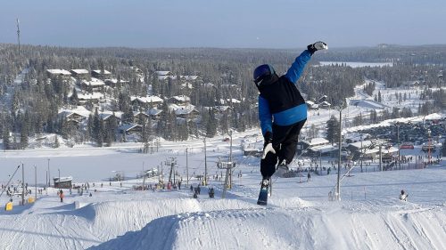 Joulukuussa 2022 auennut RukaPark junior sisältää uuden hissin lisäksi kaksi temppuilulinjaa, jossa on pressibokseja, putkia ja eri kokoisia hyppyreitä. Junnu tykkäsi.