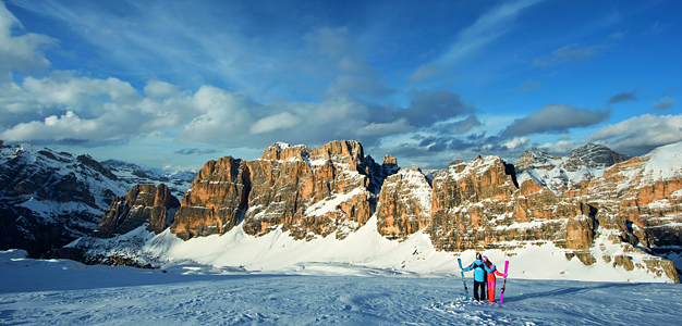 Dolomiti SuperSki – Dolomiitit ja maailman suurin hissialue