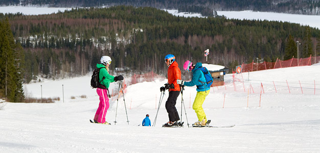 Riihivuori – Komeasta Riihikelosta pääsee taas viettävään mäkeen