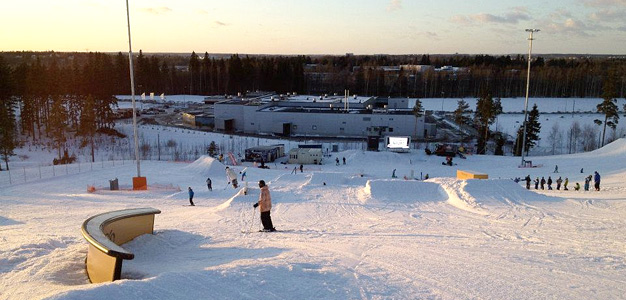 Lumiparkki Kivikko – Kaupunkilaisten jibbailualue