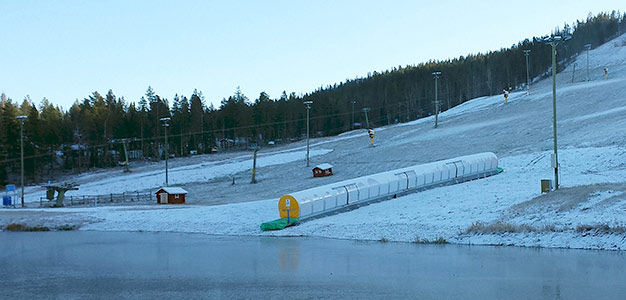 Erityisesti lapset ja aloittelijat arvostavat Levin kauden 2013-14 uutuutta. Uusi katettu SunKid-mattohissi on valmiina vastaanottamaan käyttäjänsä heti, kun lumi on maassa