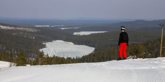 Haasteellinen lumitalvi ei ole hidastanut Rukan hiihtokeskuksen kasvua. Hiihtolomaviikoilla Rukakeskus Oy teki historiansa suurimman päivämyynnin ja pääsiäinen oli ennakko-odotuksia parempi myöhäisestä ajankohdasta huolimatta.