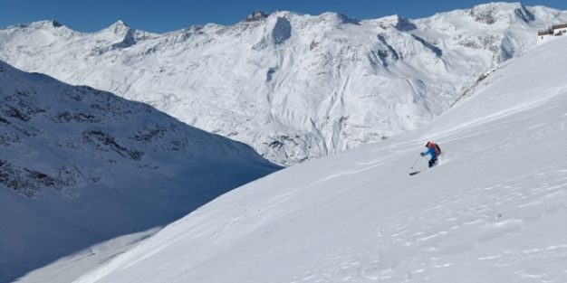 Ötztal on tunnettu Jäämies Ötzistä, mutta koko laakson laskukohteisiin tutustuminen osoitti, että löytöjä voi tehdä vielä nykypäivänäkin laskemalla upeissa maisemissa taivasta hipoen.